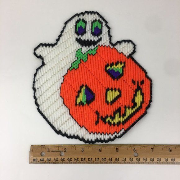 Vtg NIP Stitch n Staples Small Bat Halloween Yarn Craft w Finished Ghost Pumpkin - Picture 3 of 12